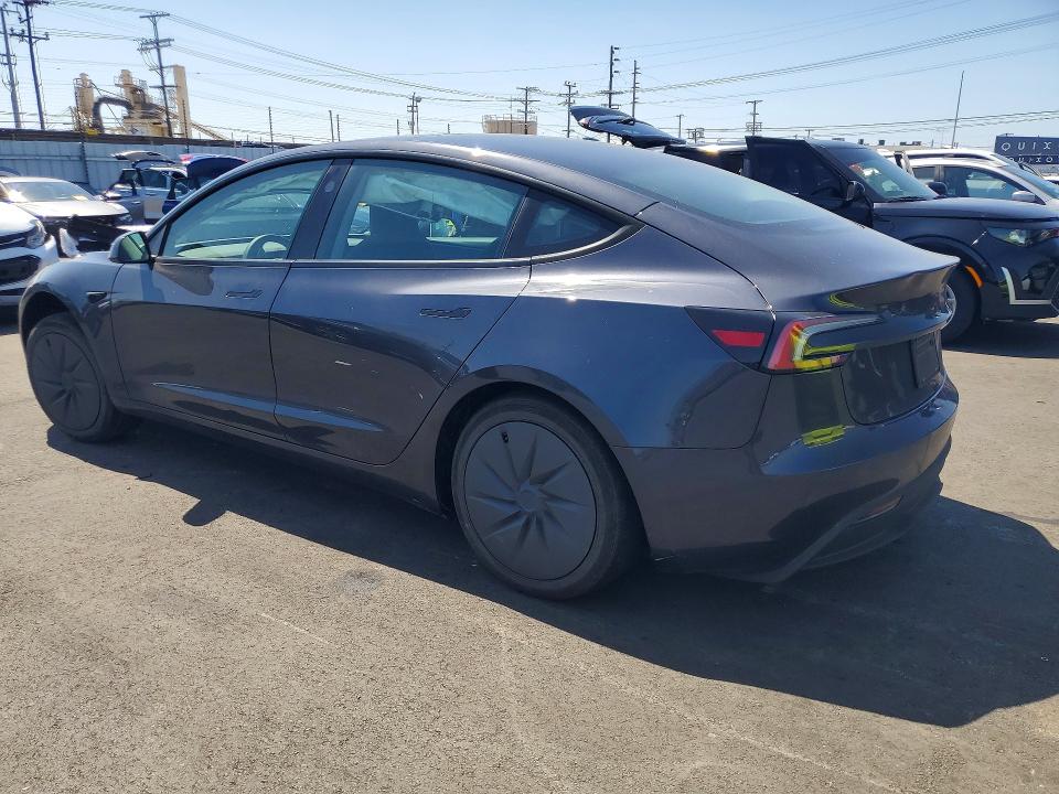 49102136 :رقم المزاد ، 5YJ3E1EA1SF126670 vin ، 2025 Tesla Model 3 مزاد بيع