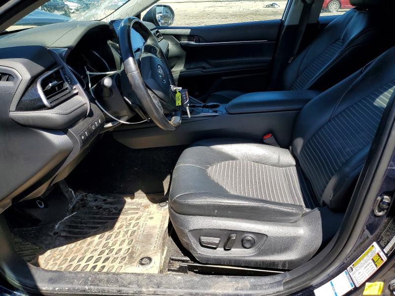 49914416 :رقم المزاد ، 4T1G11BK5MU035871 vin ، 2021 Toyota Camry مزاد بيع