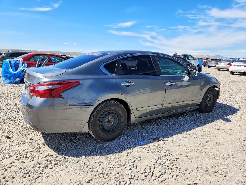 2018 Nissan Altima მანქანა იყიდება აუქციონზე, vin: 1N4AL3AP0JC473296, აუქციონის ნომერი: 48989136