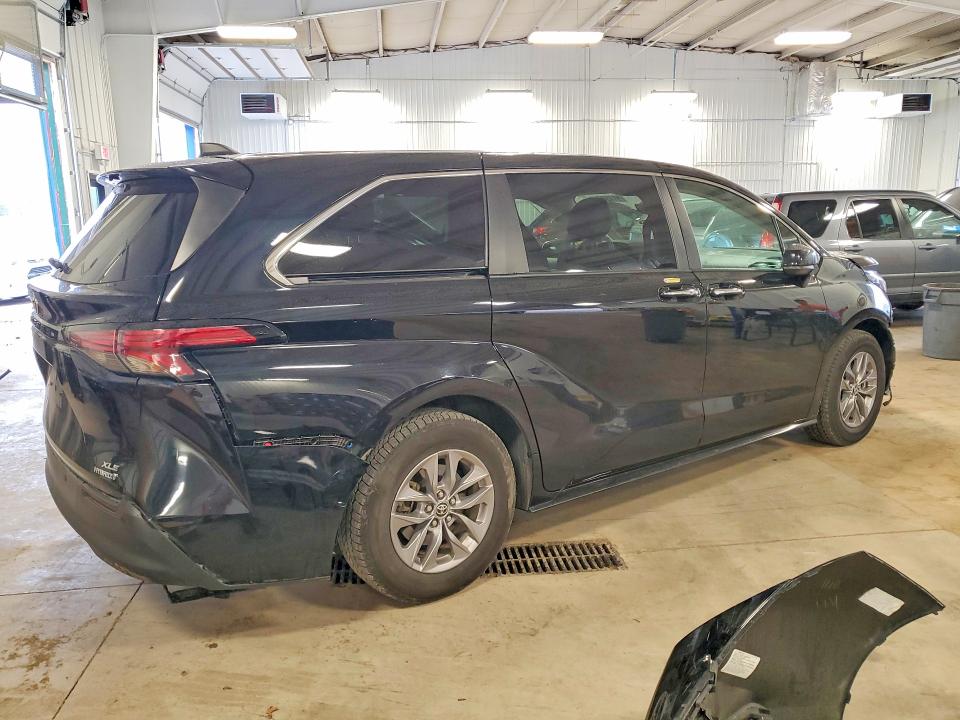 51158796 :رقم المزاد ، 5TDYRKEC2NS100497 vin ، 2022 Toyota Sienna مزاد بيع