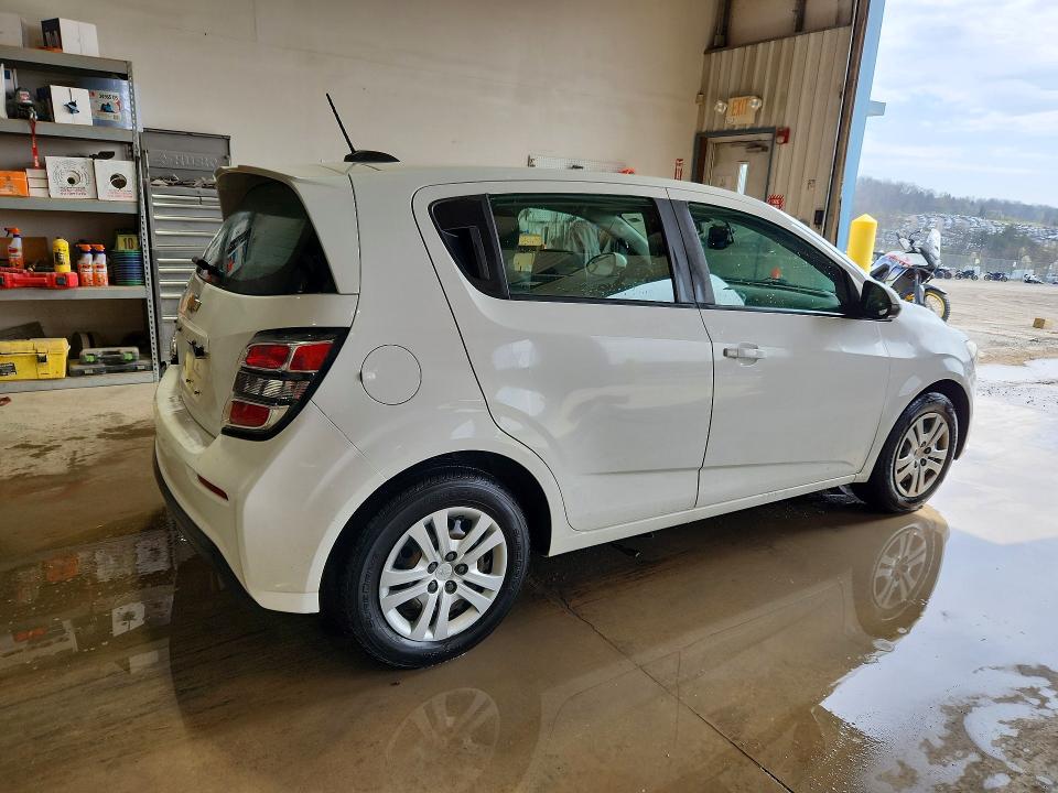 Продаж на аукціоні авто 2017 Chevrolet Sonic, vin: 1G1JG6SH0H4172449, номер лоту: 48639146