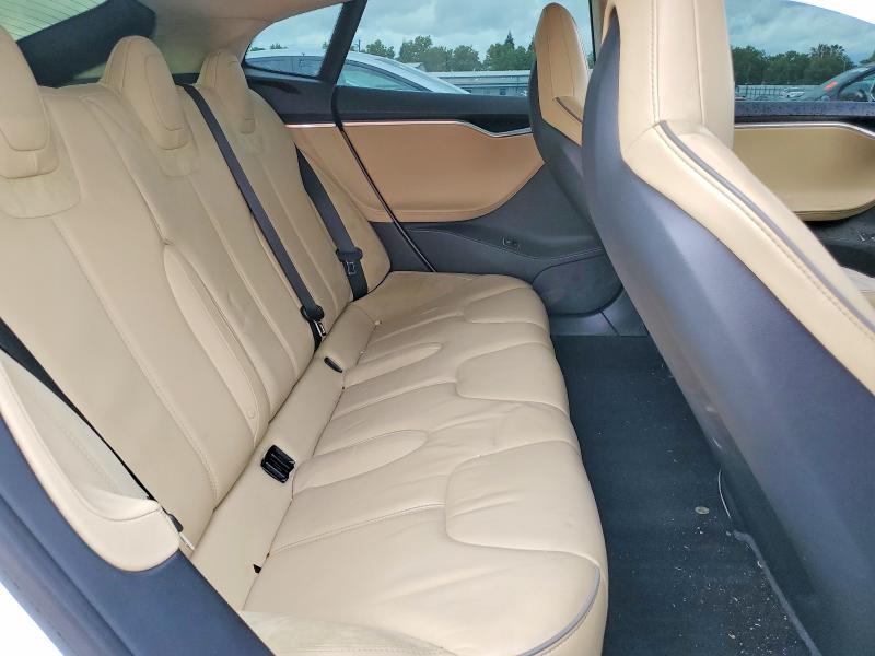 50809396 :رقم المزاد ، 5YJSA1H17EFP37214 vin ، 2014 Tesla Model S مزاد بيع