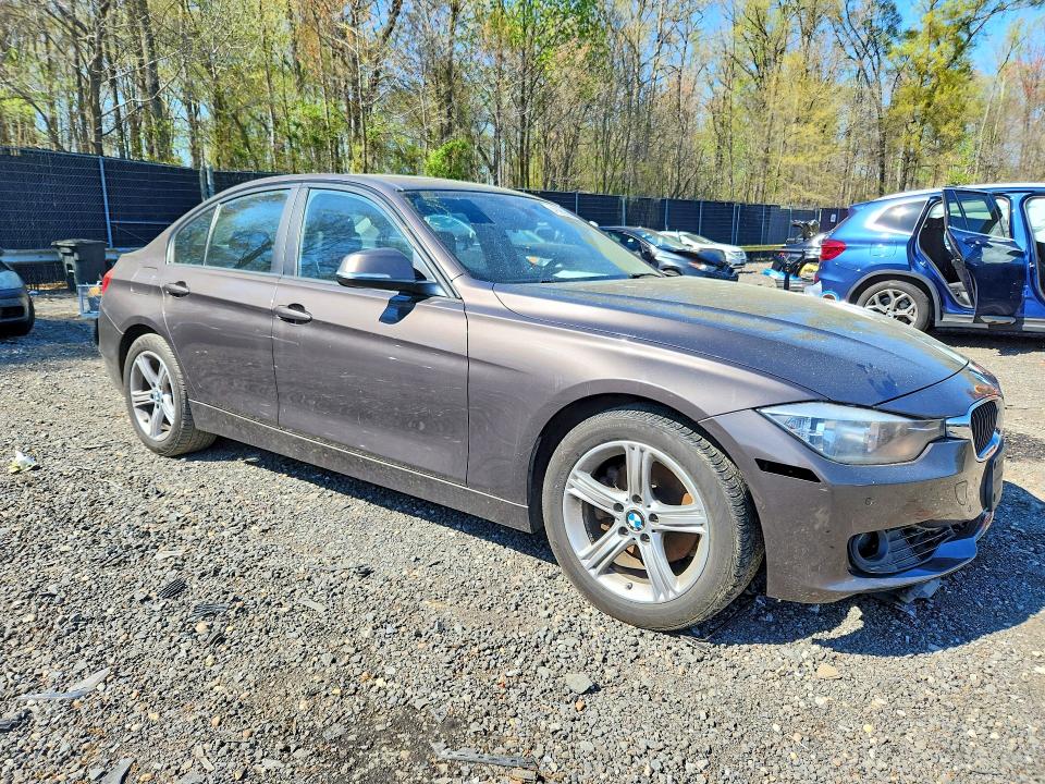 2015 Bmw 328 მანქანა იყიდება აუქციონზე, vin: WBA3B5G56FNS17468, აუქციონის ნომერი: 49289356