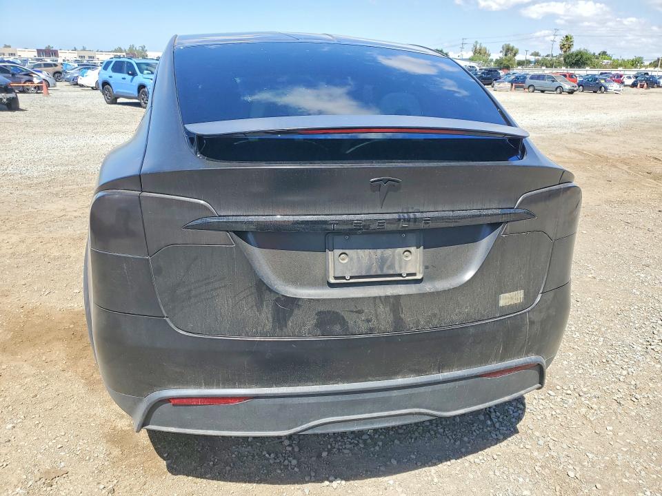 49504856 :رقم المزاد ، 7SAXCBE65NF350346 vin ، 2022 Tesla Model X مزاد بيع
