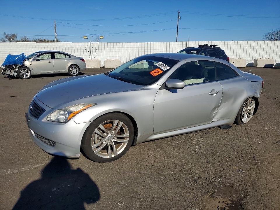 2010 Infiniti G37 Convertible მანქანა იყიდება აუქციონზე, vin: JN1CV6FE3AM350174, აუქციონის ნომერი: 48805066