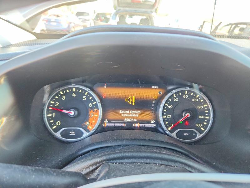 2017 Jeep Renegade მანქანა იყიდება აუქციონზე, vin: ZACCJBCBXHPE92304, აუქციონის ნომერი: 50333206