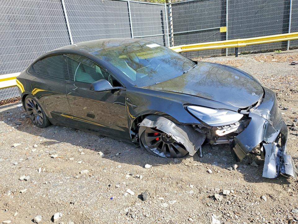 49316766 :رقم المزاد ، 5YJ3E1EC8MF049493 vin ، 2021 Tesla Model 3 مزاد بيع
