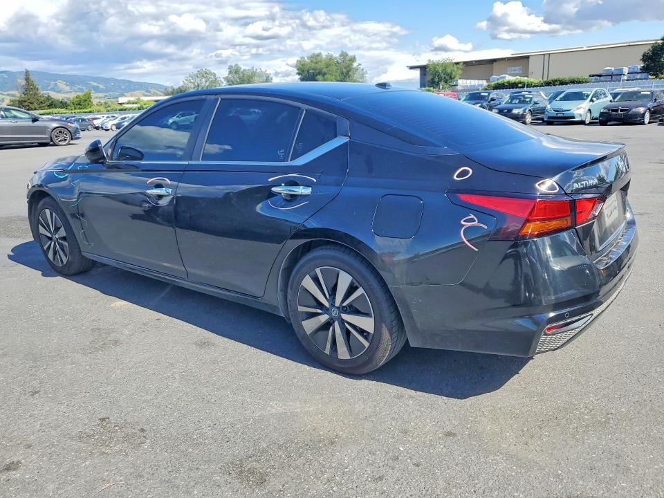 49785596 :رقم المزاد ، 1N4BL4DV4MN335242 vin ، 2021 Nissan Altima مزاد بيع
