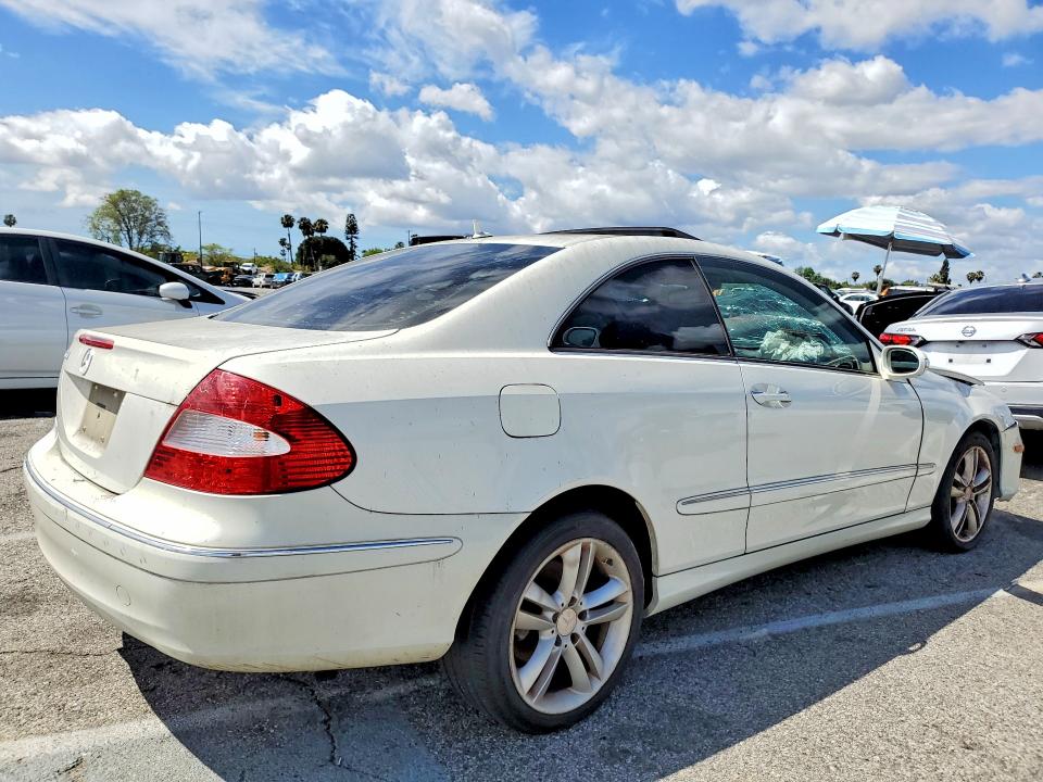 50835346 :رقم المزاد ، WDBTJ56H88F248069 vin ، 2008 Mercedes-benz Clk مزاد بيع