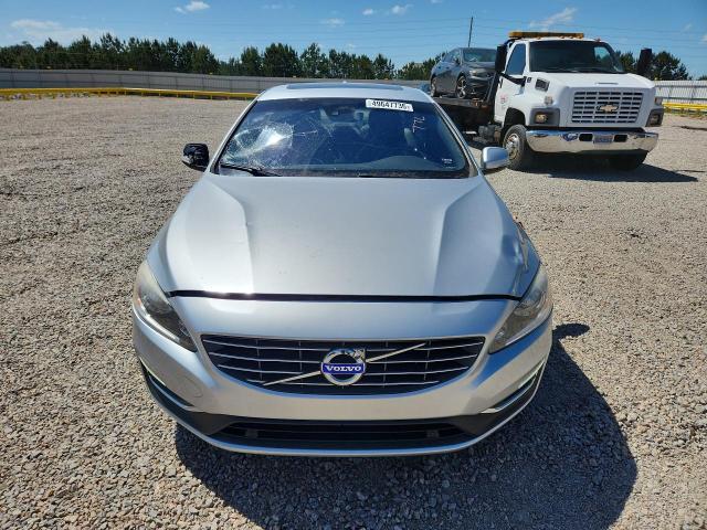 49647736 :رقم المزاد ، YV140MFK6F2367137 vin ، 2015 Volvo S60 مزاد بيع