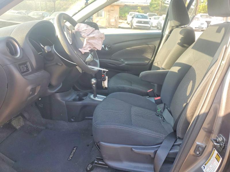 51045196 :رقم المزاد ، 3N1CN7AP6GL817119 vin ، 2016 Nissan Versa مزاد بيع