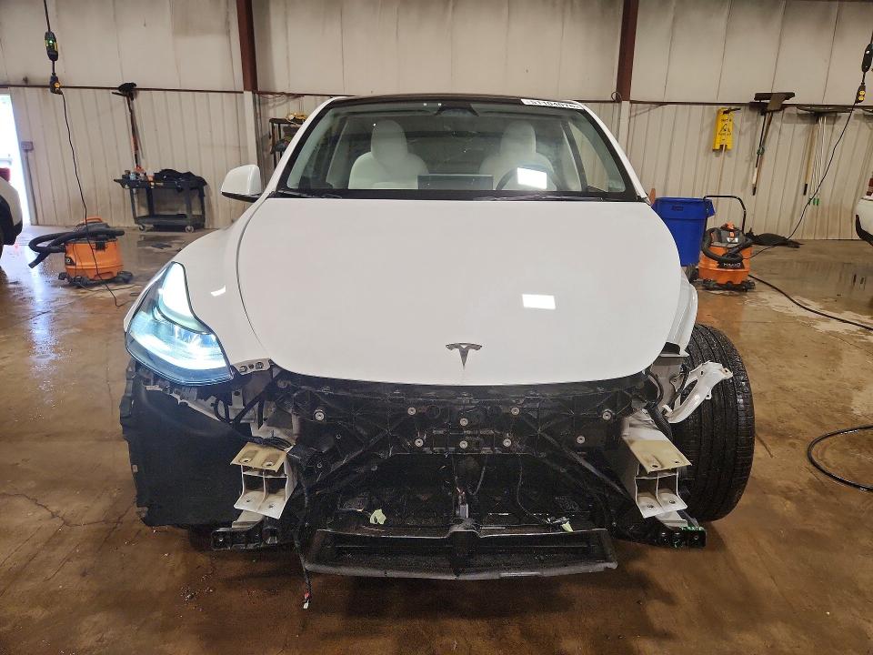 2024 Tesla Model Y მანქანა იყიდება აუქციონზე, vin: 7SAYGAEE4RF176558, აუქციონის ნომერი: 51104076