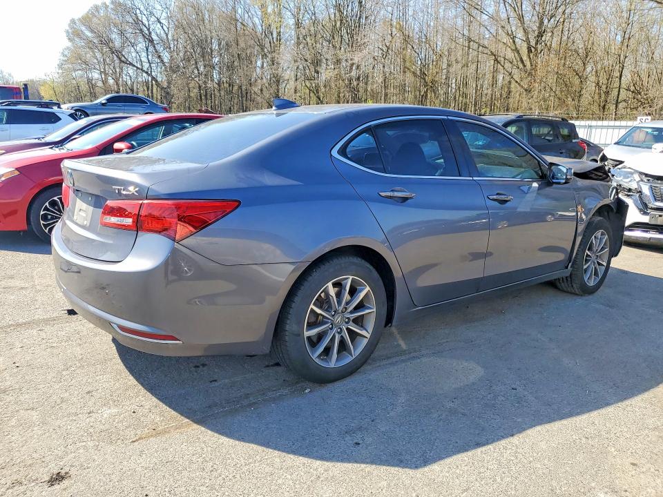 49332626 :رقم المزاد ، 19UUB1F55JA004417 vin ، 2018 Acura Tlx مزاد بيع