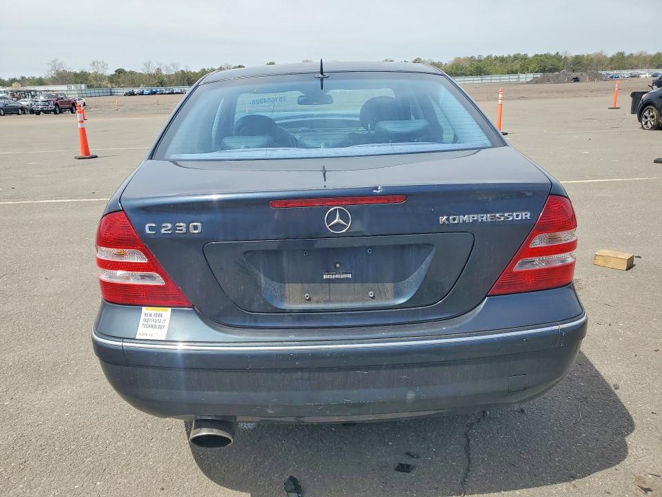 Продажа на аукционе авто 2005 Mercedes-benz C, vin: WDBRF40JX5F582908, номер лота: 51654926