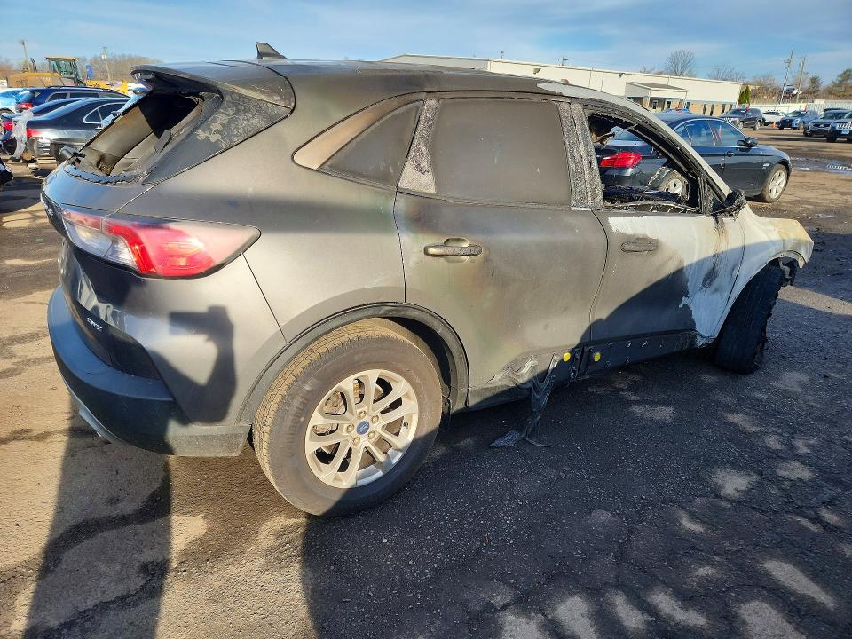 52071136 :رقم المزاد ، 1FMCU9G67NUB52000 vin ، 2022 Ford Escape مزاد بيع