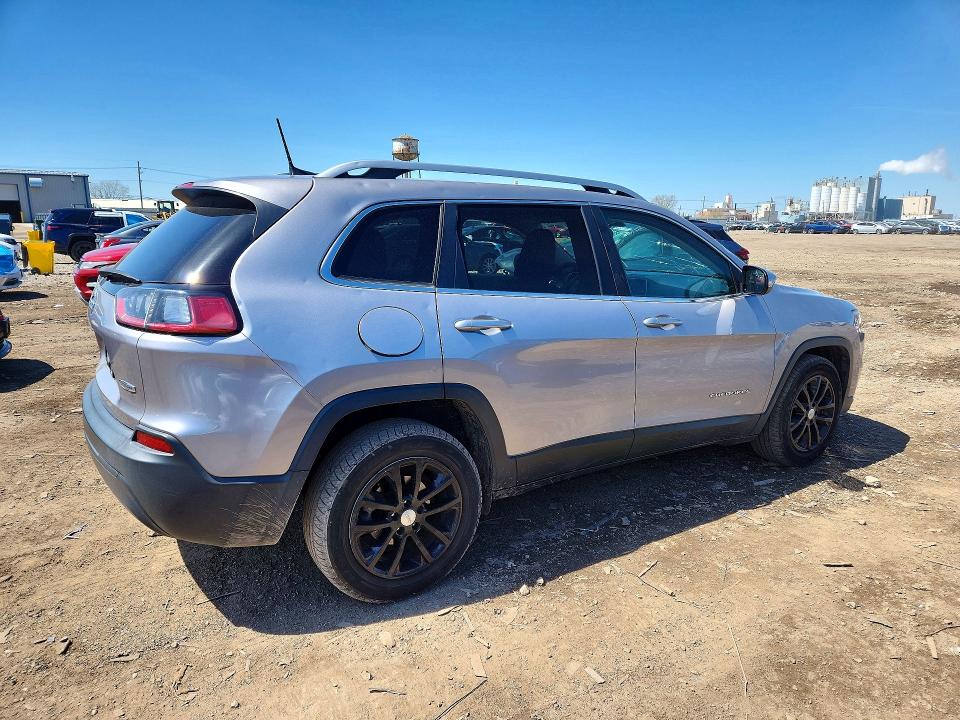 49988966 :رقم المزاد ، 1C4PJLCB7KD128550 vin ، 2019 Jeep Cherokee مزاد بيع