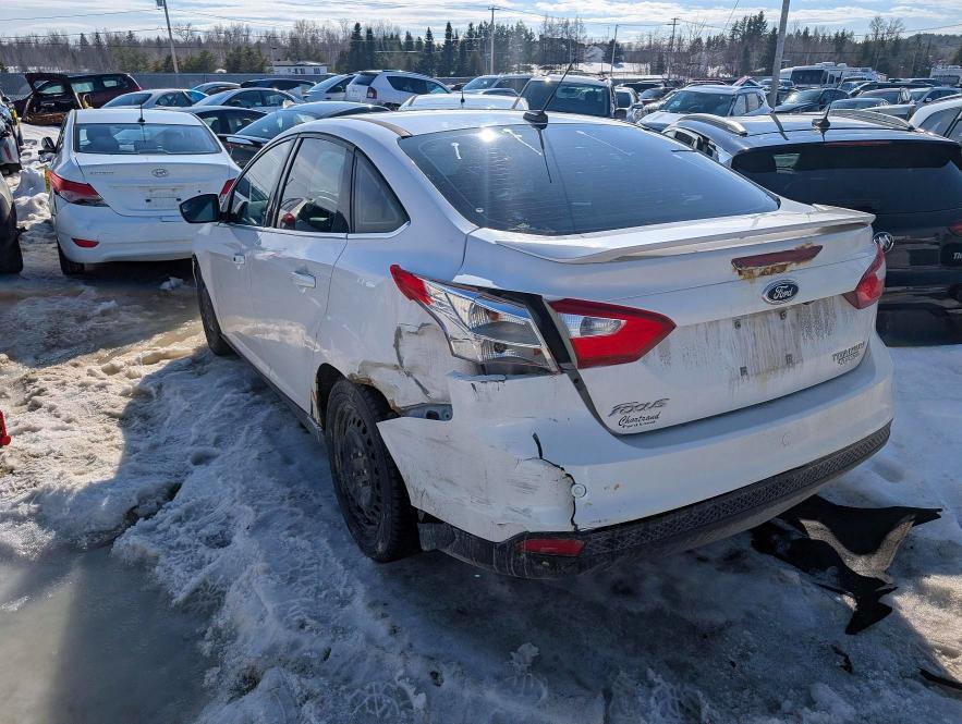 49127456 :رقم المزاد ، 1FADP3J29DL101224 vin ، 2013 Ford Focus مزاد بيع