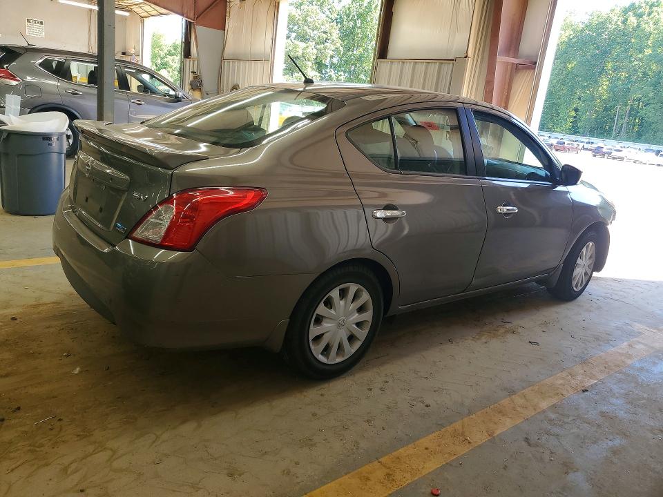 2015 Nissan Versa მანქანა იყიდება აუქციონზე, vin: 3N1CN7AP7FL942564, აუქციონის ნომერი: 51480406