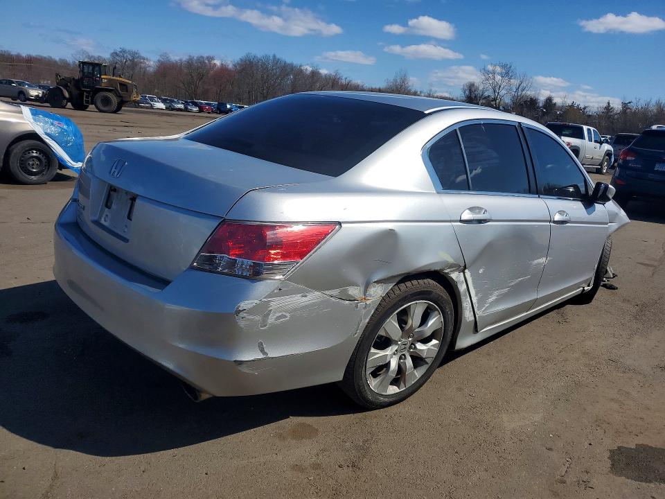 2010 Honda Accord მანქანა იყიდება აუქციონზე, vin: 1HGCP2F77AA131691, აუქციონის ნომერი: 48487236