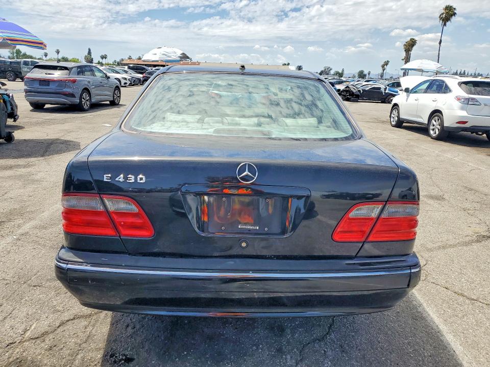 Продажа на аукционе авто 2001 Mercedes-benz E, vin: WDBJF70J31X049267, номер лота: 51195246