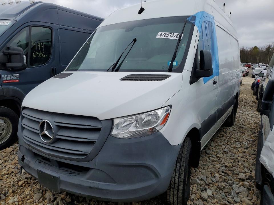 47603376 :رقم المزاد ، W1Y4EBHY3LT025904 vin ، 2020 Mercedes-benz Sprinter مزاد بيع
