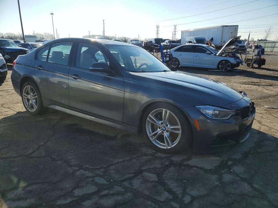 2015 Bmw 335 მანქანა იყიდება აუქციონზე, vin: WBA3B9C59FF589717, აუქციონის ნომერი: 47392416