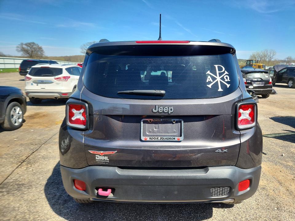 2017 Jeep Renegade მანქანა იყიდება აუქციონზე, vin: ZACCJBCBXHPE92304, აუქციონის ნომერი: 50333206