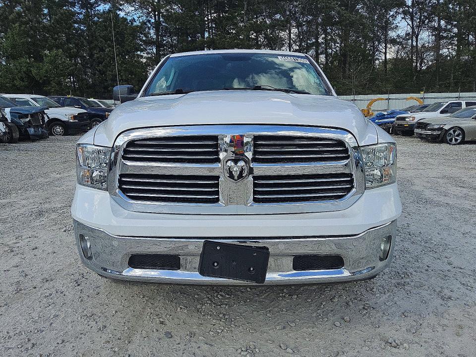 46881306 :رقم المزاد ، 1C6RR6TT2KS693318 vin ، 2019 Ram 1500 Classic مزاد بيع