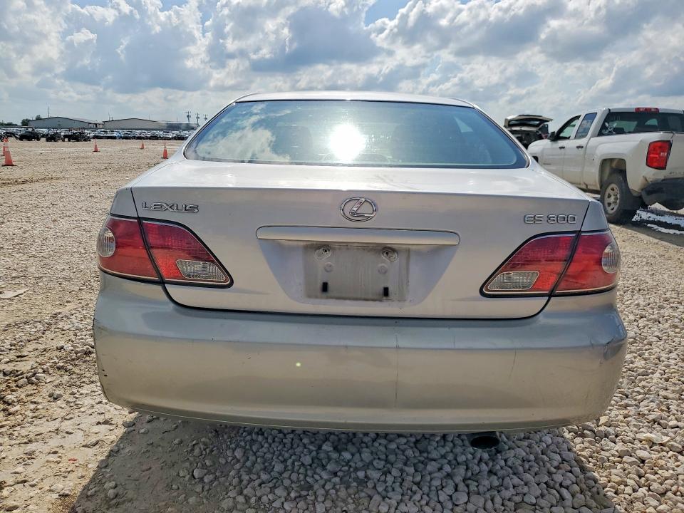 Aukcja sprzedaży 2003 Lexus Es 300, vin: JTHBF30G830123702, numer aukcji: 50530106