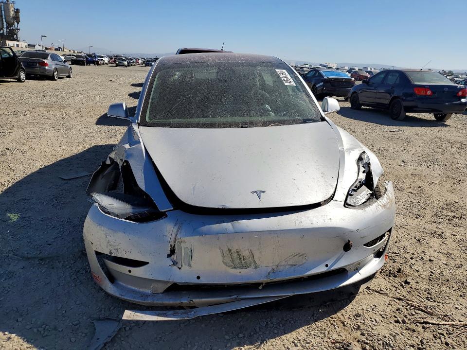 49284596 :رقم المزاد ، 5YJ3E1EA5JF005249 vin ، 2018 Tesla Model 3 مزاد بيع