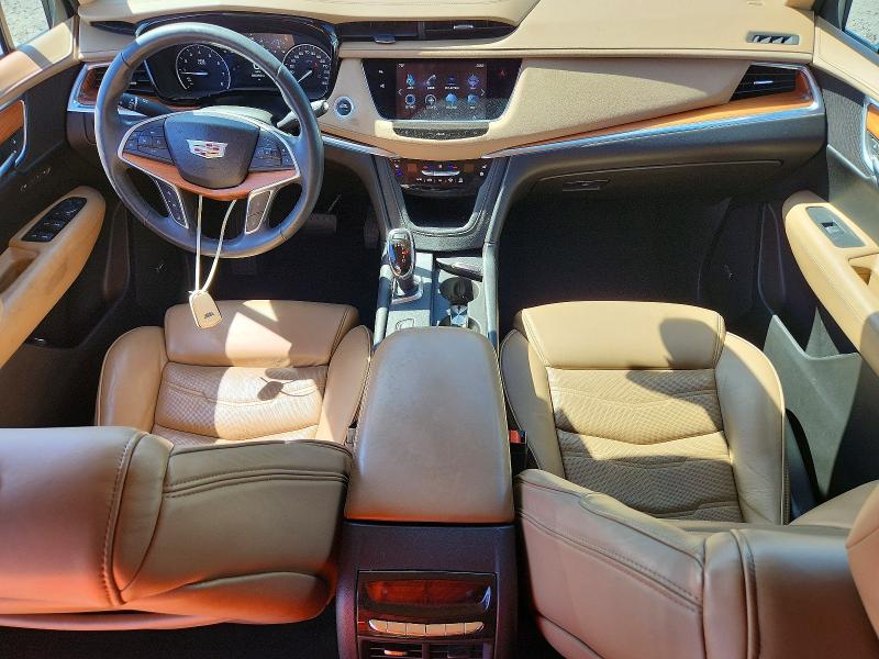 49611566 :رقم المزاد ، 1GYKNFRS3HZ188936 vin ، 2017 Cadillac Xt5 مزاد بيع