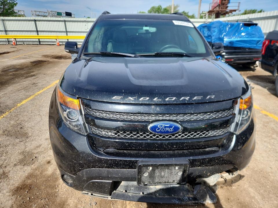 Продажа на аукционе авто 2015 Ford Explorer, vin: 1FM5K8GT7FGB80622, номер лота: 49588536