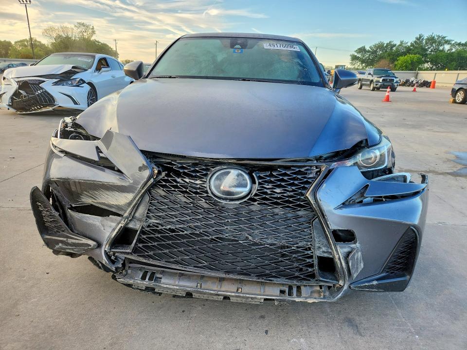 49176096 :رقم المزاد ، JTHBA1D28H5051881 vin ، 2017 Lexus Is 200t مزاد بيع