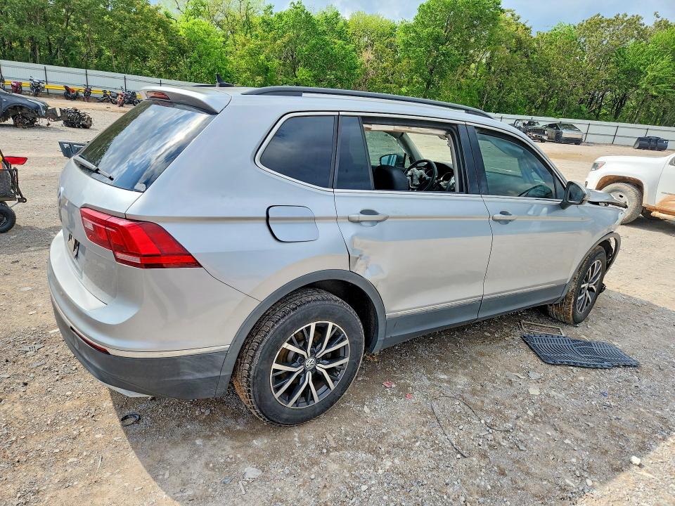 48543566 :رقم المزاد ، 3VV3B7AX5LM115014 vin ، 2020 Volkswagen Tiguan مزاد بيع