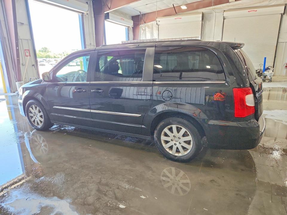 51814526 :رقم المزاد ، 2C4RC1BG8GR199913 vin ، 2016 Chrysler Town & Country مزاد بيع