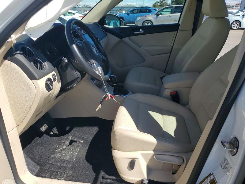 48177166 :رقم المزاد ، WVGBV7AX5HK022845 vin ، 2017 Volkswagen Tiguan مزاد بيع