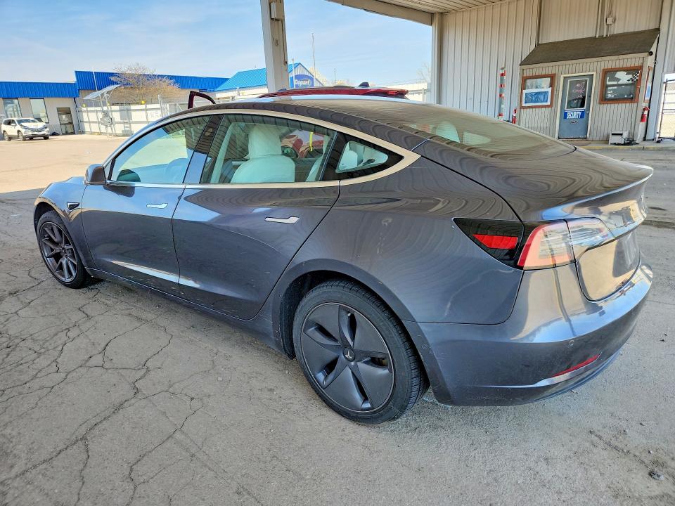 48972486 :رقم المزاد ، 5YJ3E1EB1JF089708 vin ، 2018 Tesla Model 3 مزاد بيع