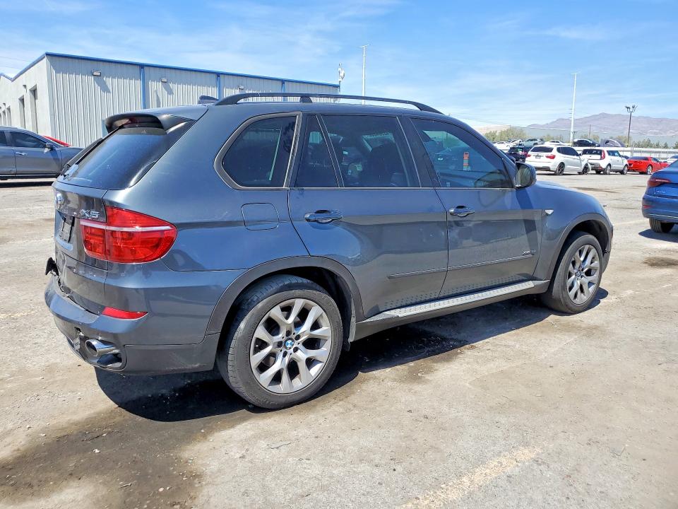 48904506 :رقم المزاد ، 5UXZV4C50BL403354 vin ، 2011 Bmw X5 مزاد بيع