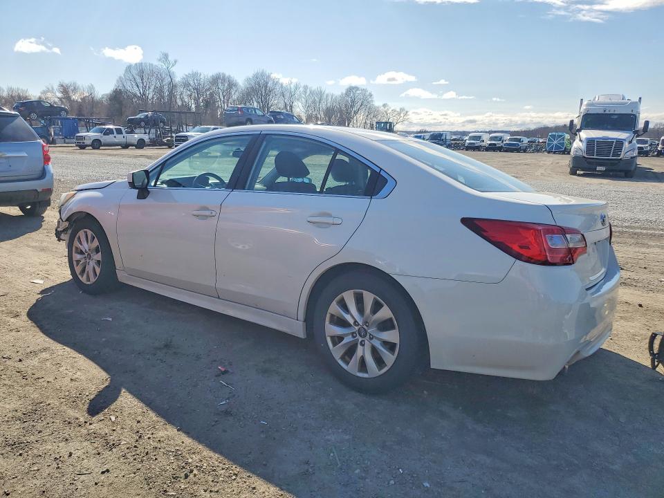 48921756 :رقم المزاد ، 4S3BNAC64F3014085 vin ، 2015 Subaru Legacy مزاد بيع