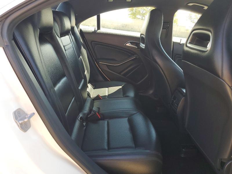 48288246 :رقم المزاد ، WDDSJ4EB4FN176946 vin ، 2015 Mercedes-benz Cla مزاد بيع