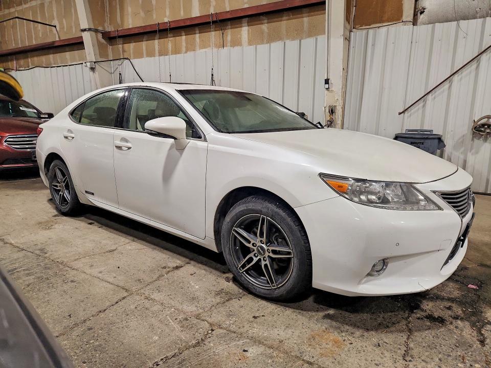 Продажа на аукционе авто 2014 Lexus Es 300h, vin: JTHBW1GG9E2040846, номер лота: 48166516