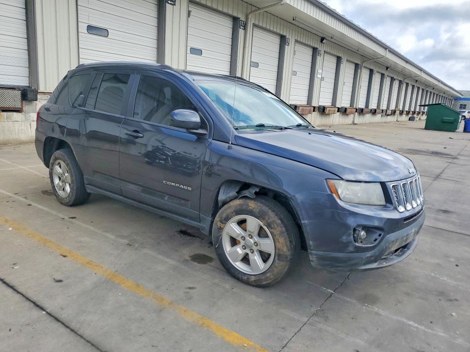 51251696 :رقم المزاد ، 1C4NJCEA5GD543255 vin ، 2016 Jeep Compass مزاد بيع