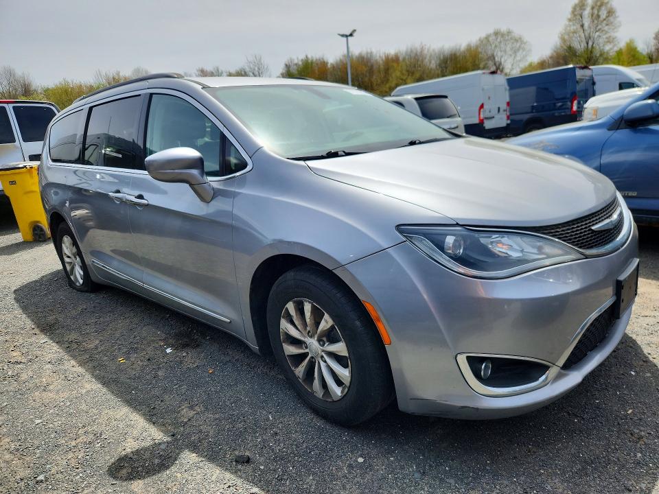 2017 Chrysler Pacifica მანქანა იყიდება აუქციონზე, vin: 2C4RC1BG4HR824034, აუქციონის ნომერი: 51171896