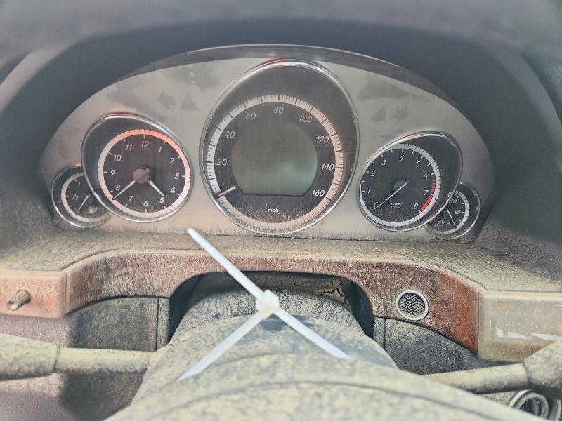 2010 Mercedes-benz E მანქანა იყიდება აუქციონზე, vin: WDDHF8HB2AA055475, აუქციონის ნომერი: 51848736