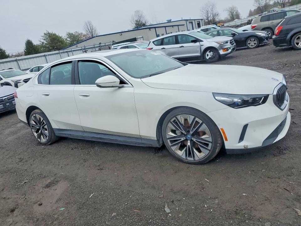 2025 Bmw I5 მანქანა იყიდება აუქციონზე, vin: WBY13HG0XSCS24103, აუქციონის ნომერი: 48138996