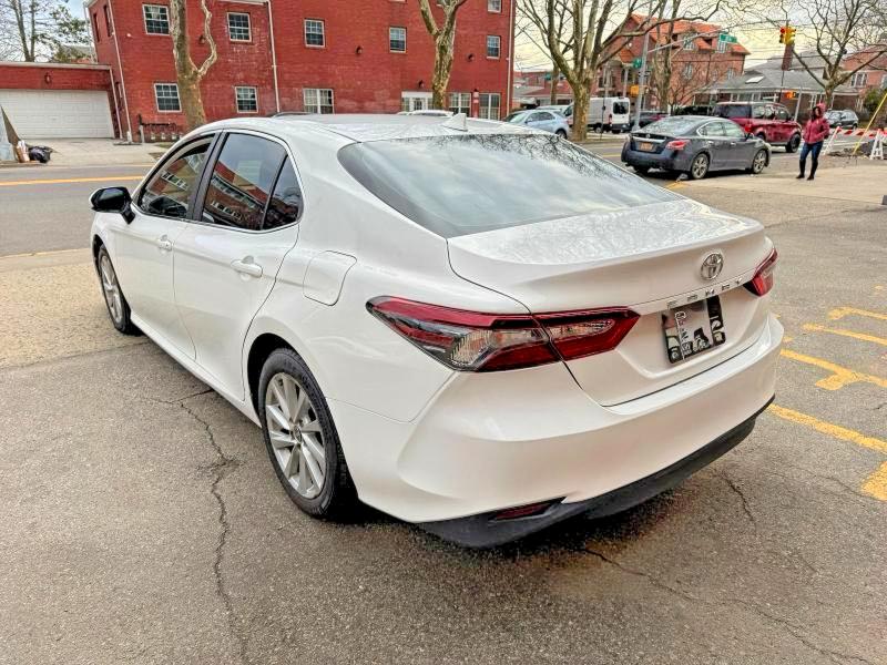 Продаж на аукціоні авто 2021 Toyota Camry, vin: 4T1C11AK1MU598688, номер лоту: 50885086