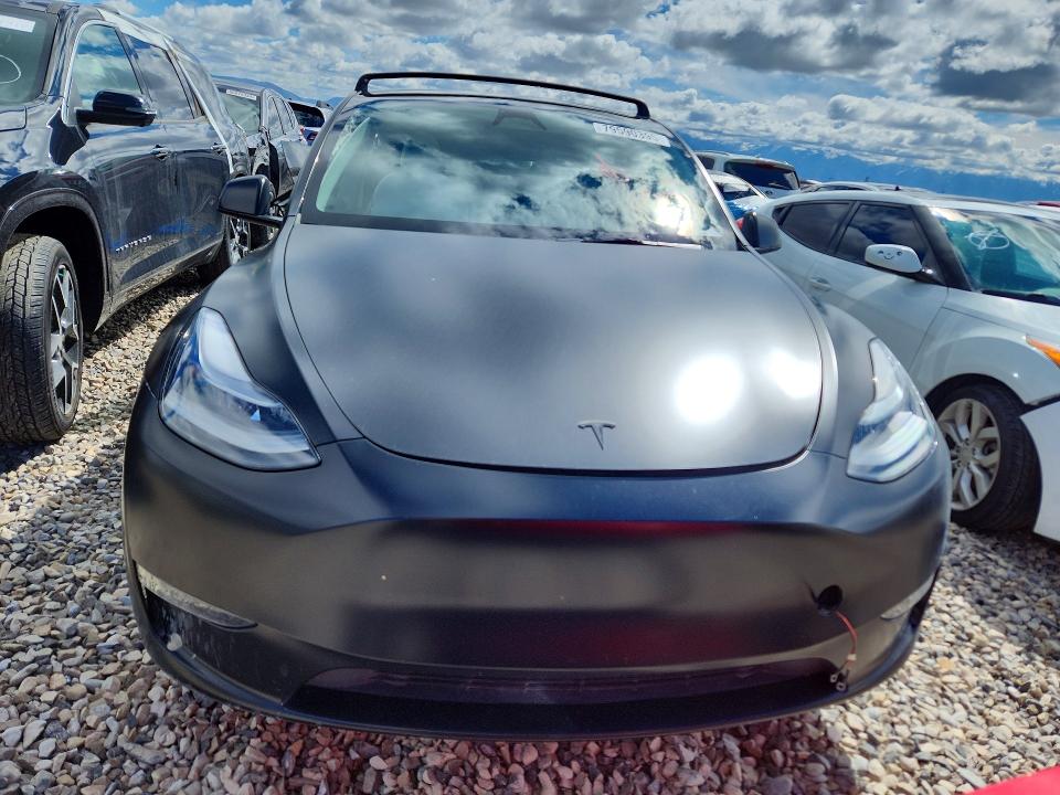 79590395 :رقم المزاد ، 7SAYGAEE6PF855728 vin ، 2023 Tesla Model Y مزاد بيع