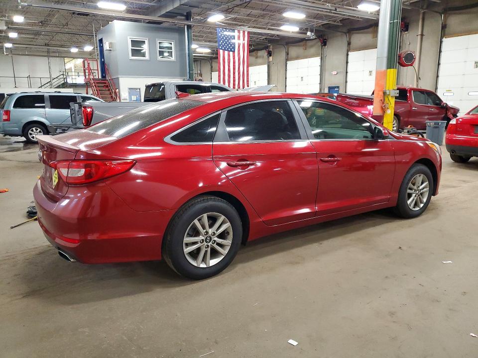 2015 Hyundai Sonata მანქანა იყიდება აუქციონზე, vin: 5NPE24AFXFH117879, აუქციონის ნომერი: 50429446