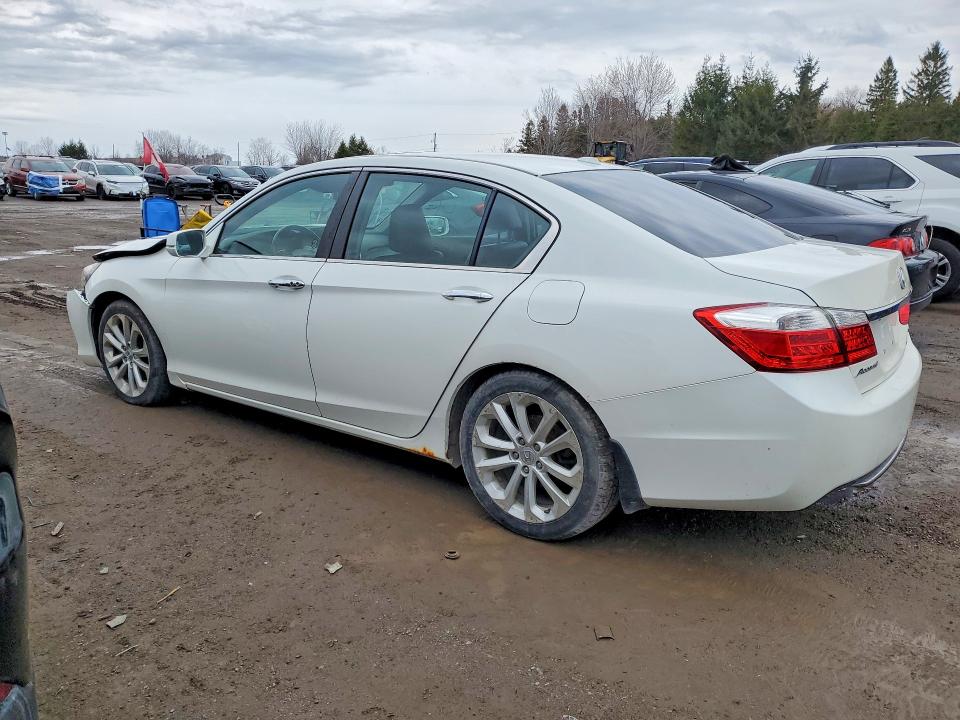 Продажа на аукционе авто 2015 Honda Accord, vin: 1HGCR2F98FA802028, номер лота: 47777126