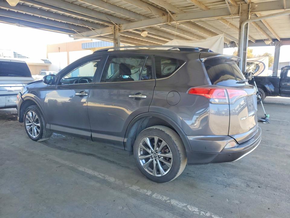 2018 Toyota Rav4 მანქანა იყიდება აუქციონზე, vin: JTMYFREV8JD116471, აუქციონის ნომერი: 51536306
